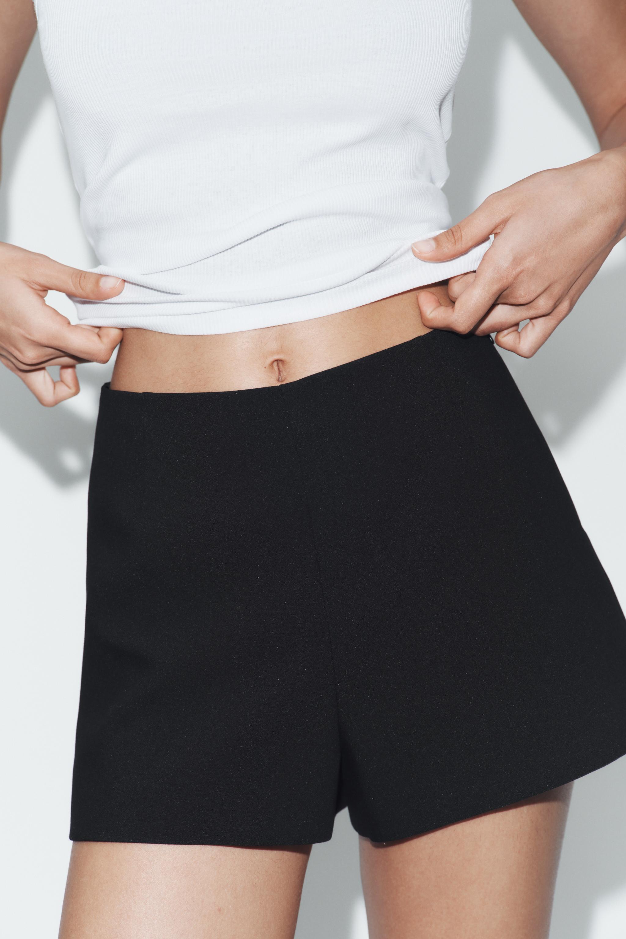 HIGH-WAISTED POLKA DOT SHORTS